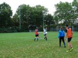 Training S.K.N.W.K. JO17-1 van zaterdag 16-10-2021 (13/28)